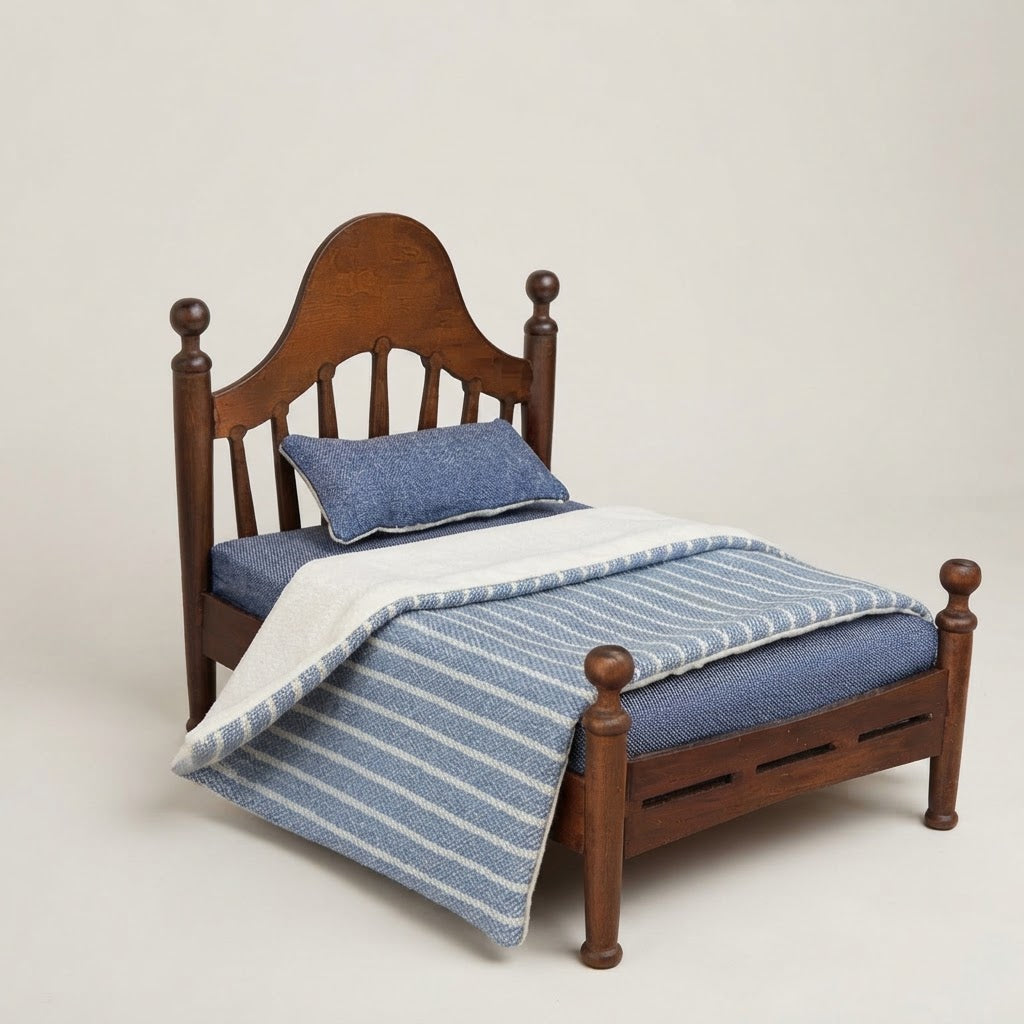 French Vintage Solid Wood Pet Bed with Mattress